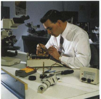 Microscope Repair Technician